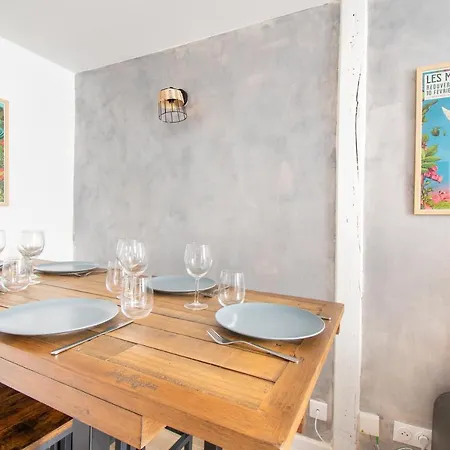 T3 Duplex De Charme Au Coeur Du Quartier Historique アパート